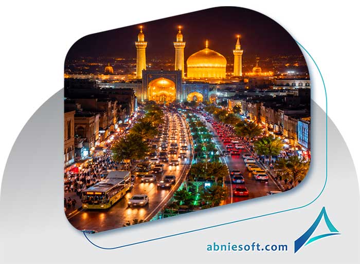 نمای شبانه حرم امام رضا که زمینه ای برای فرصت های ساخت و ساز در مشهد را نشان می دهد.